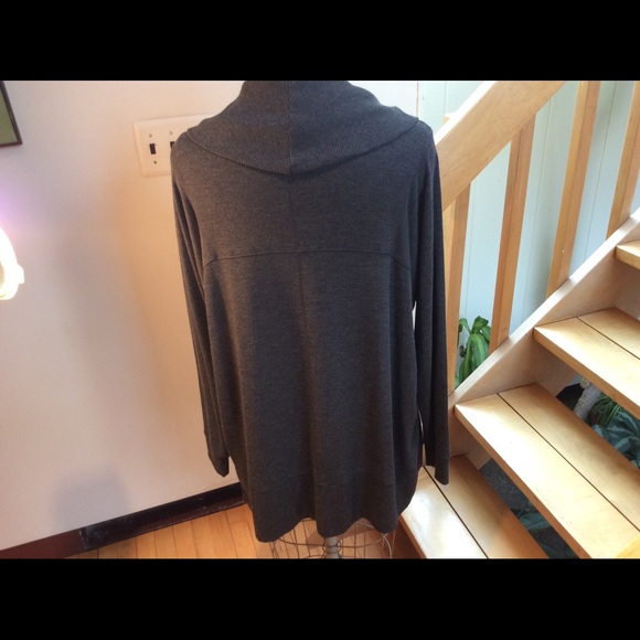 Sweater - Picture 3 of 5